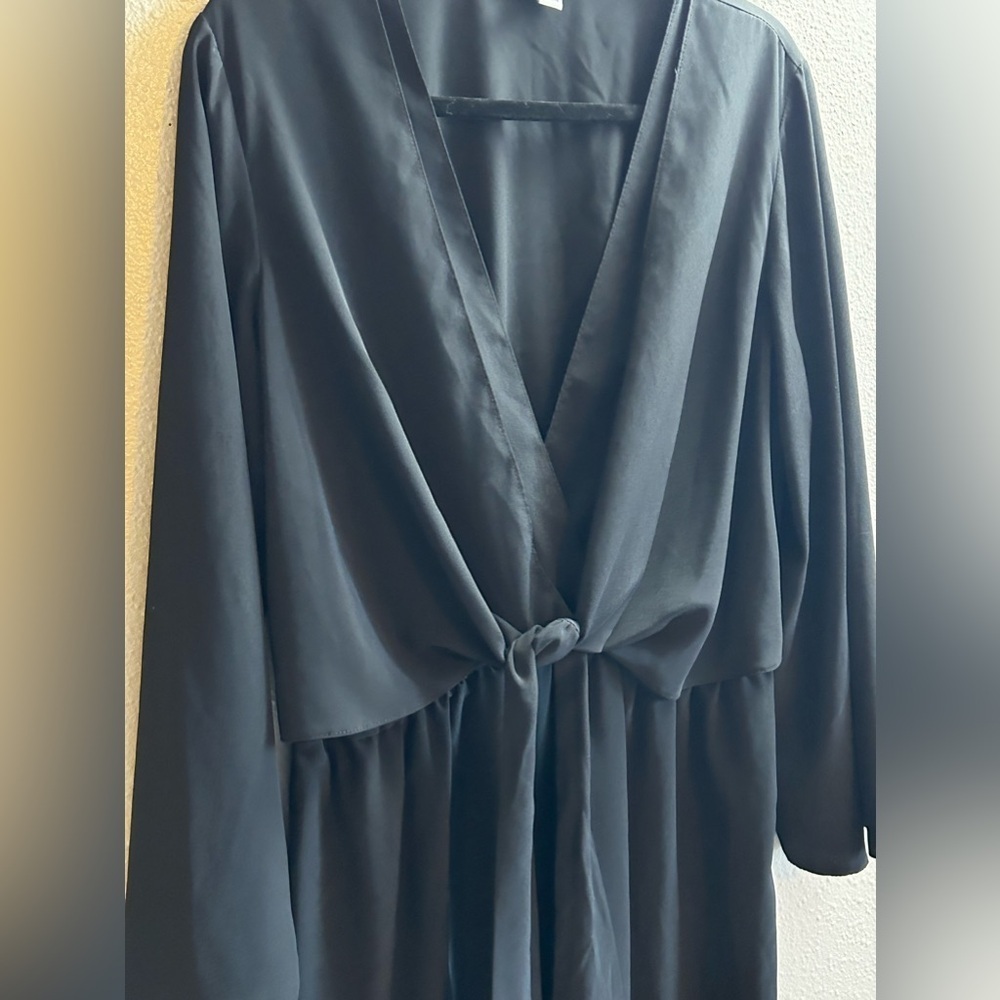Top Shop Elegant Flowy Black Faux Wrap Dress Size 12 - Picture 2 of 5